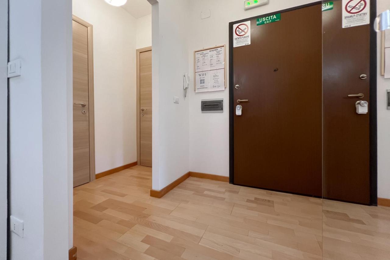 La Casa Di Roma Apartment Exterior foto